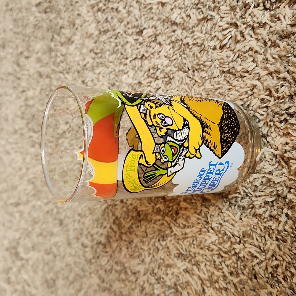 Vintage 1981 McDonalds Great Muppet Caper Drinking Glass - Jim Henson